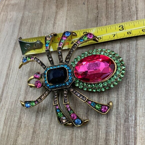 Spider Vintage Style Crystal Multi Colored Gold Tone Brooch Pendant - Picture 6 of 6